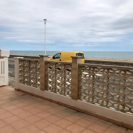 Daire Front De - T3 *